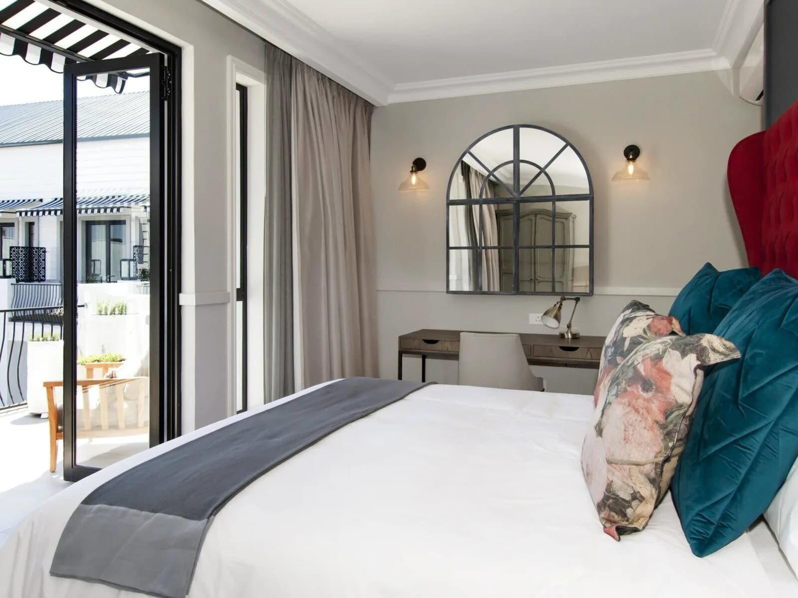 The Weinberg – Zimmer mit Blick in den Innenhof